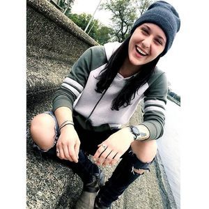 Meet your Posher, Brittney